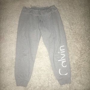 CALVIN KLEIN GRAY SWEATPANTS !!!